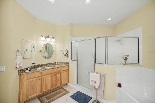 25545 HERITAGE LAKE BOULEVARD 21, Punta Gorda, FL 33983