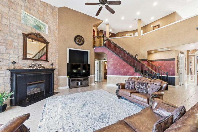 11823 Canyon Mills Drive, Houston, TX 77095