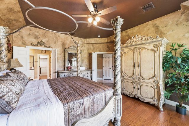 11823 Canyon Mills Drive, Houston, TX 77095
