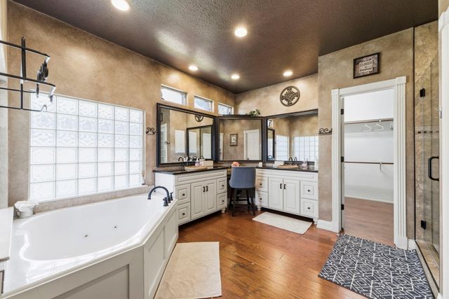 11823 Canyon Mills Drive, Houston, TX 77095
