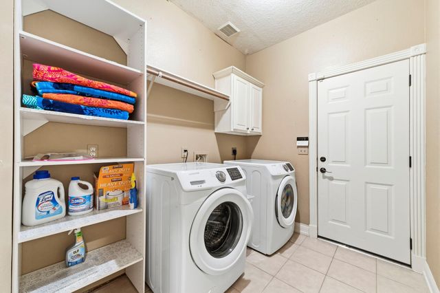 11823 Canyon Mills Drive, Houston, TX 77095