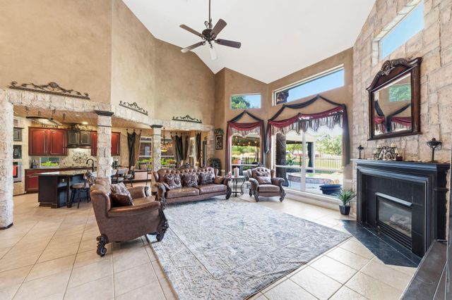 11823 Canyon Mills Drive, Houston, TX 77095