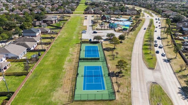 11823 Canyon Mills Drive, Houston, TX 77095