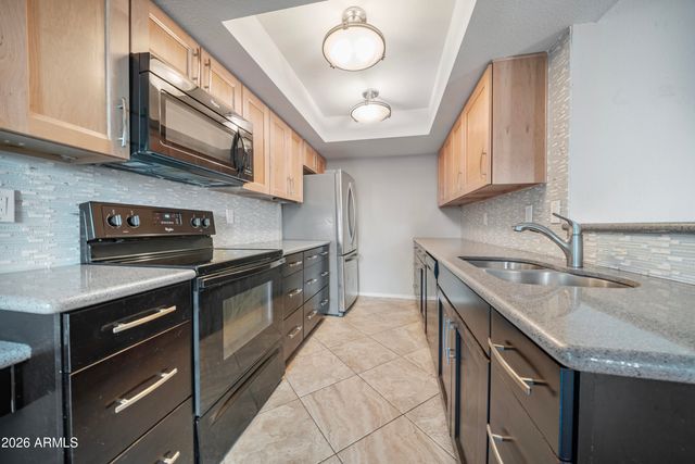 13230 N 3RD Way, Phoenix, AZ 85022