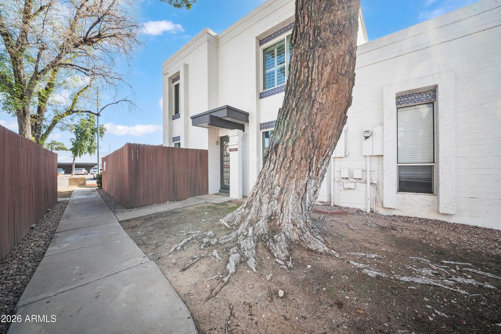 13230 N 3RD Way, Phoenix, AZ 85022