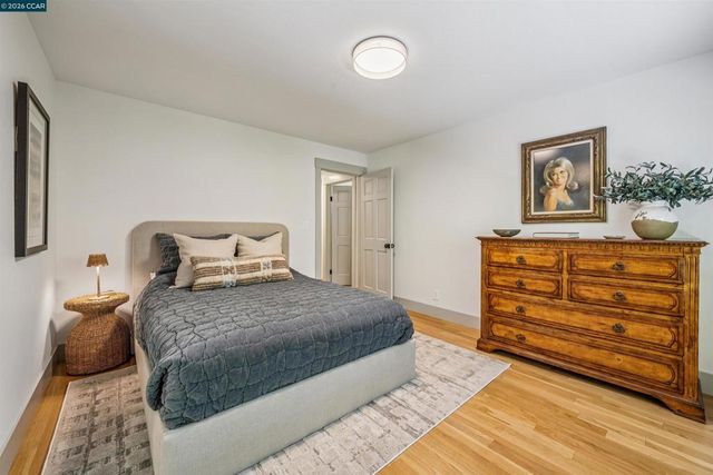 39 Comistas Ct, Walnut Creek, CA 94598