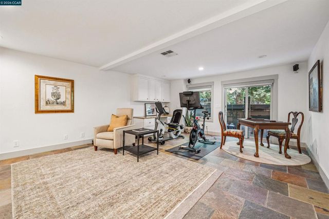 39 Comistas Ct, Walnut Creek, CA 94598