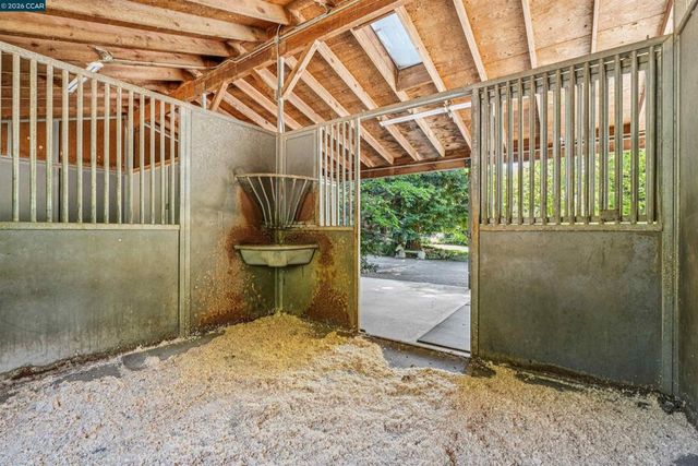 39 Comistas Ct, Walnut Creek, CA 94598