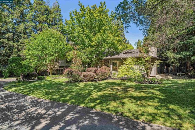 39 Comistas Ct, Walnut Creek, CA 94598
