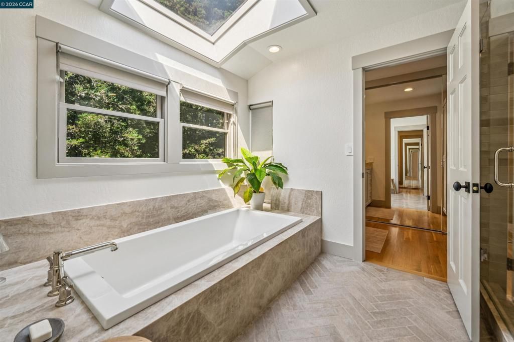 Image 36 of property listing at 39 Comistas Ct, Walnut Creek, CA 94598
