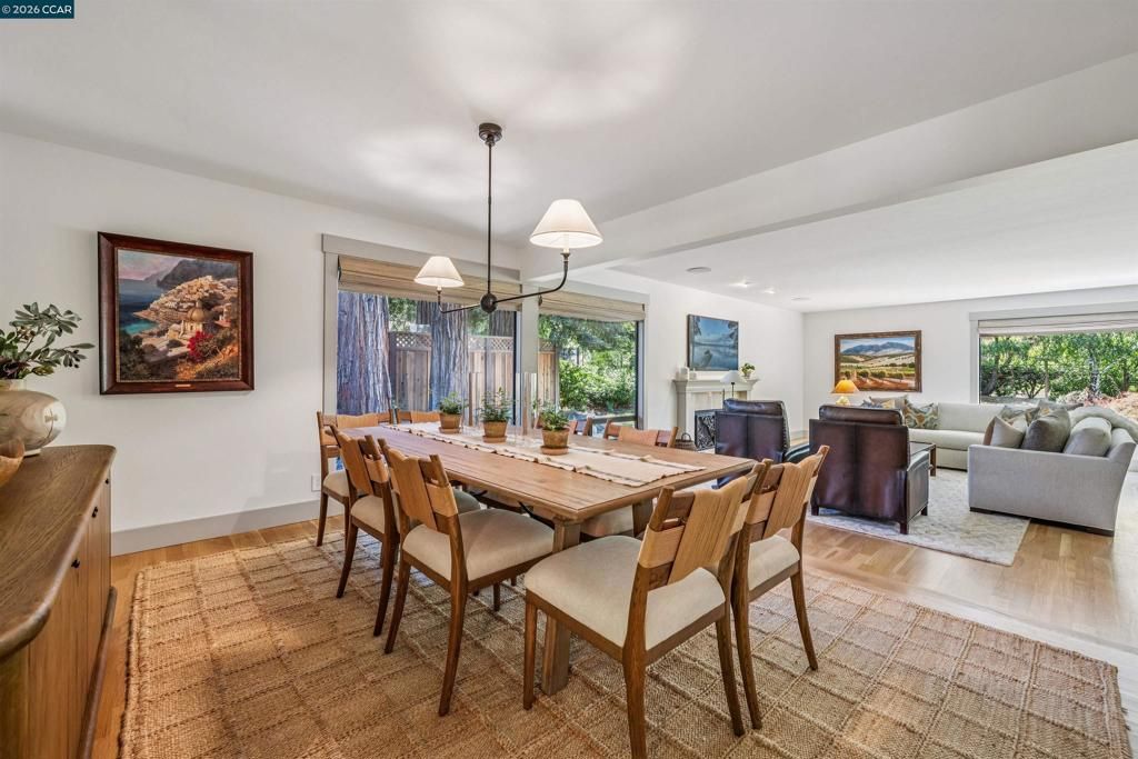 Image 9 of property listing at 39 Comistas Ct, Walnut Creek, CA 94598