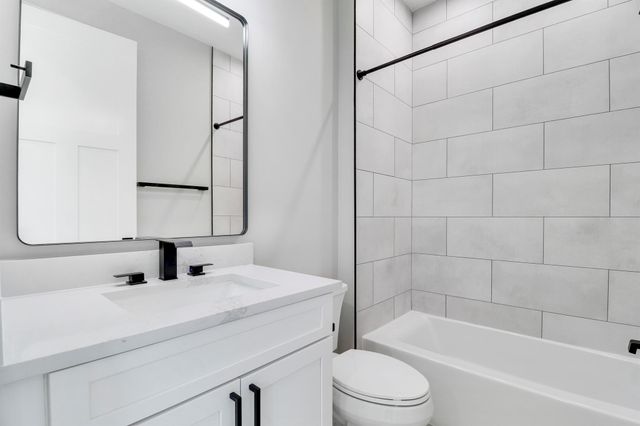 1023 NE Orange Avenue, Jensen Beach, FL 34957