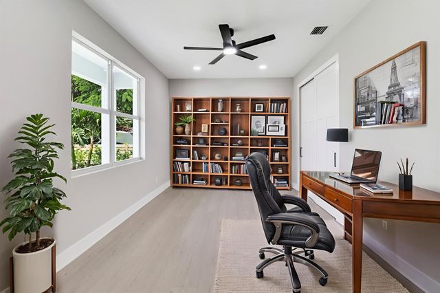 1023 NE Orange Avenue, Jensen Beach, FL 34957