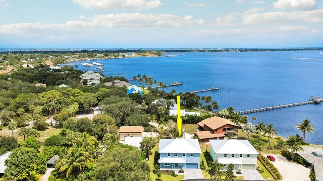 1023 NE Orange Avenue, Jensen Beach, FL 34957