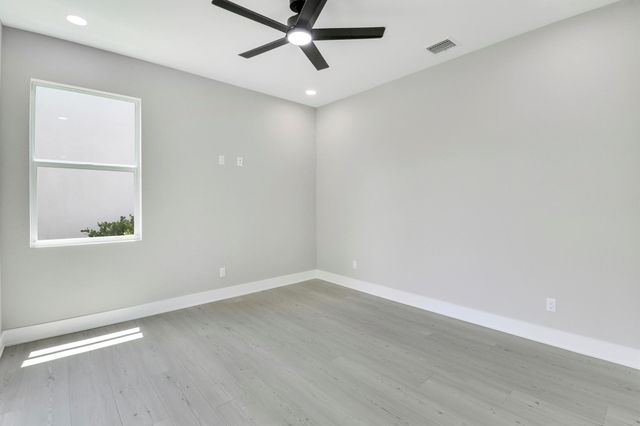 1023 NE Orange Avenue, Jensen Beach, FL 34957