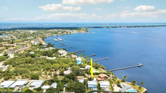 1023 NE Orange Avenue, Jensen Beach, FL 34957