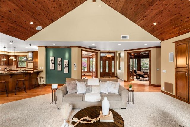 25926 Austin Rd, Ripon, CA 95366