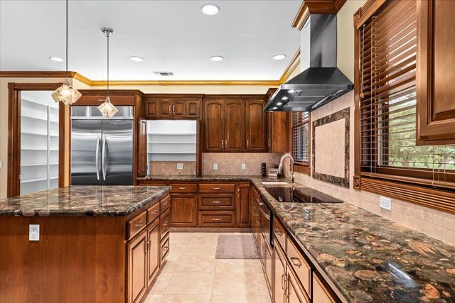 25926 Austin Rd, Ripon, CA 95366