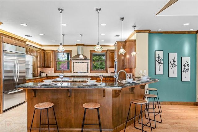 25926 Austin Rd, Ripon, CA 95366