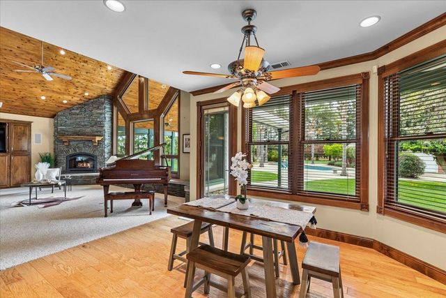 25926 Austin Rd, Ripon, CA 95366