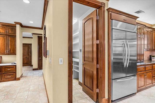 25926 Austin Rd, Ripon, CA 95366