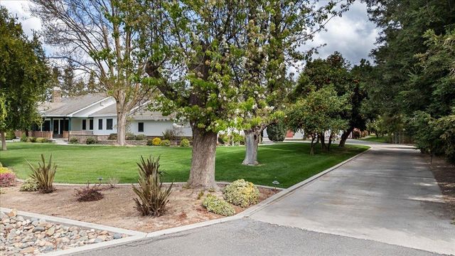 25926 Austin Rd, Ripon, CA 95366