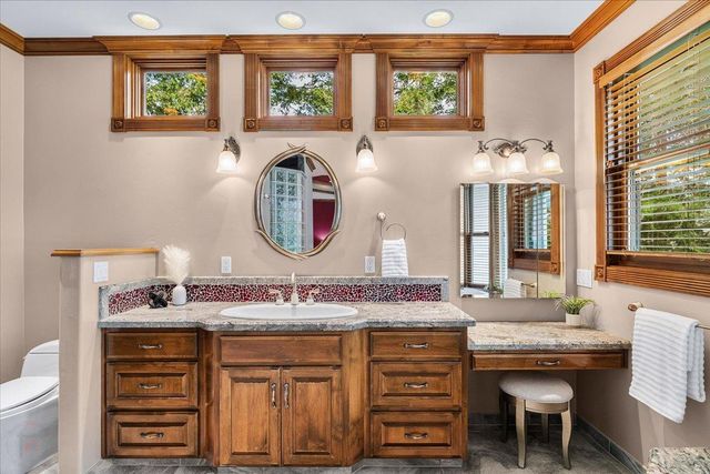 25926 Austin Rd, Ripon, CA 95366