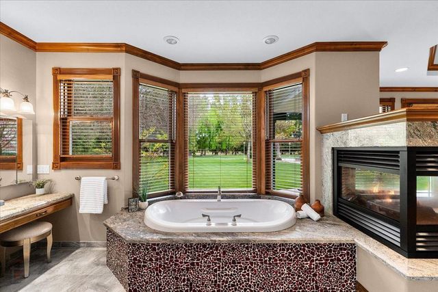 25926 Austin Rd, Ripon, CA 95366