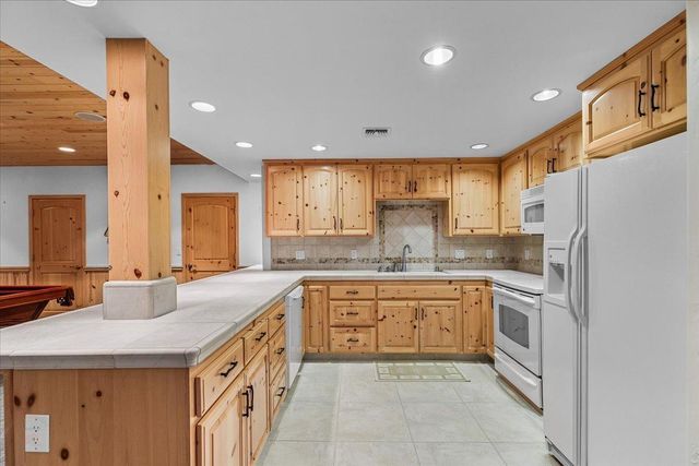 25926 Austin Rd, Ripon, CA 95366