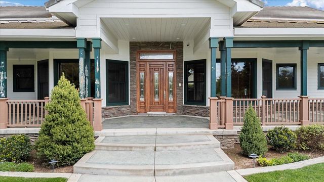 25926 Austin Rd, Ripon, CA 95366