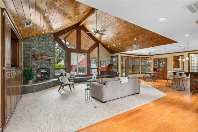 25926 Austin Rd, Ripon, CA 95366