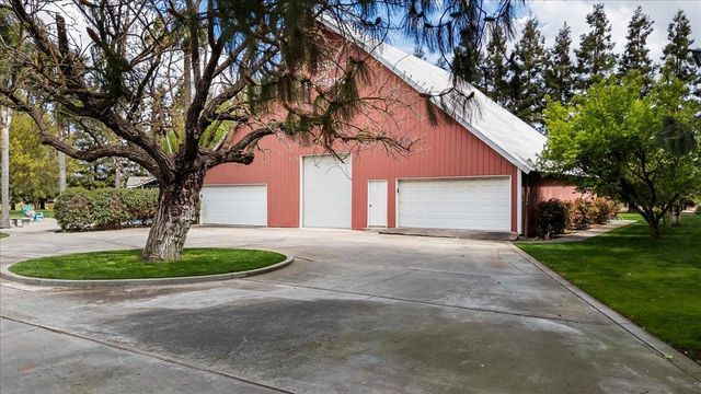 25926 Austin Rd, Ripon, CA 95366