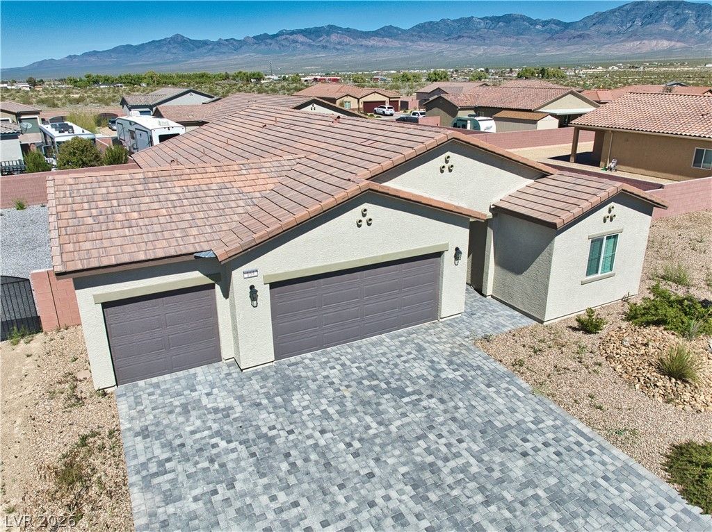 164 East Hawk Avenue, Pahrump, NV 89060