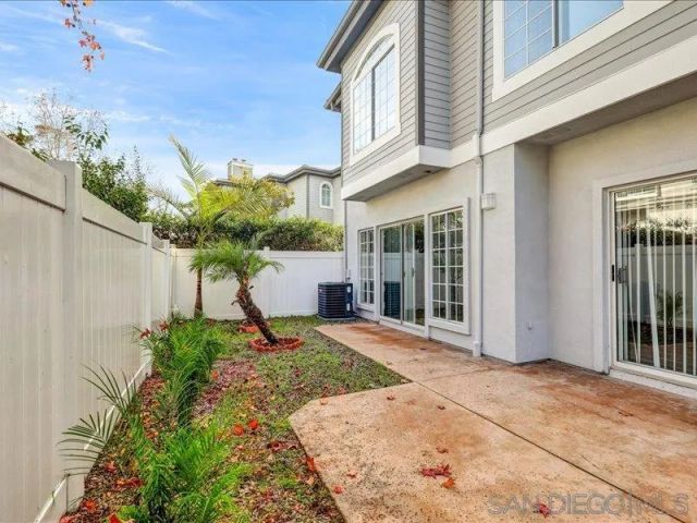 8641 Via Mallorca F, La Jolla, CA 92037