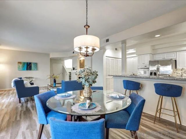 8641 Via Mallorca F, La Jolla, CA 92037