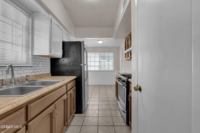 944 MALLETT Street, El Paso, TX 79907