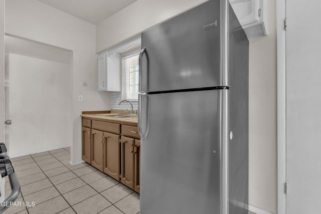 944 MALLETT Street, El Paso, TX 79907