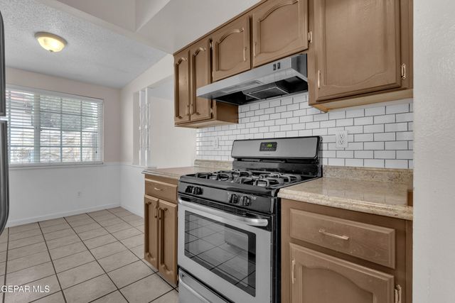 944 MALLETT Street, El Paso, TX 79907