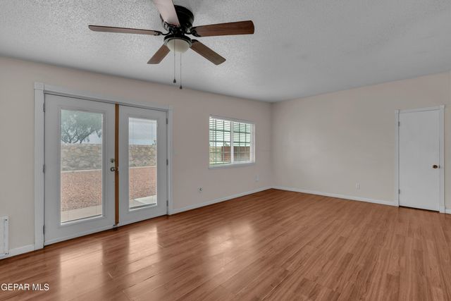 944 MALLETT Street, El Paso, TX 79907