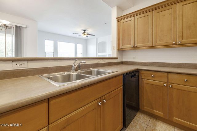 19475 N GRAYHAWK Drive 2116, Scottsdale, AZ 85255