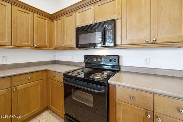 19475 N GRAYHAWK Drive 2116, Scottsdale, AZ 85255