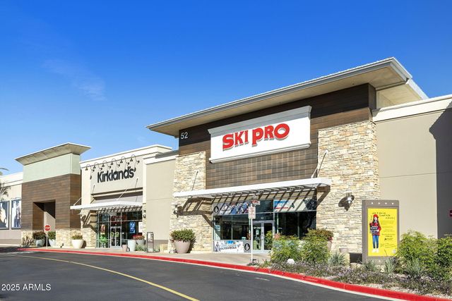 19475 N GRAYHAWK Drive 2116, Scottsdale, AZ 85255