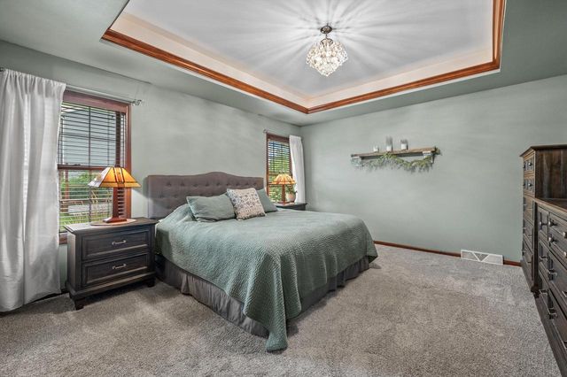 781 Autumn Ridge LANE, Hartford, WI 53027