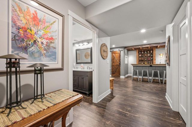 781 Autumn Ridge LANE, Hartford, WI 53027