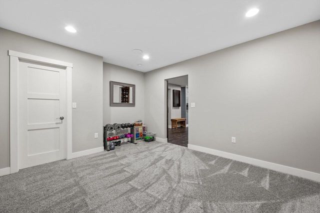 781 Autumn Ridge LANE, Hartford, WI 53027