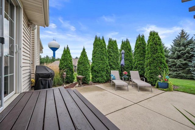 781 Autumn Ridge LANE, Hartford, WI 53027