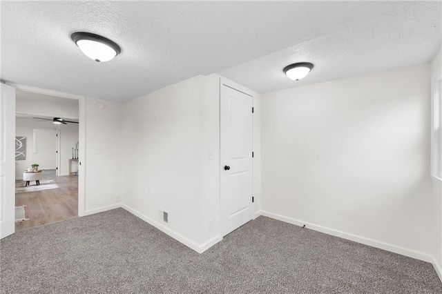 309 E 2nd Street, Bonner Springs, KS 66012