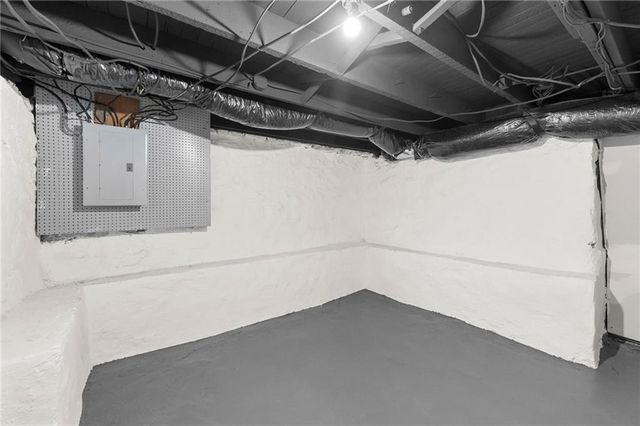 309 E 2nd Street, Bonner Springs, KS 66012