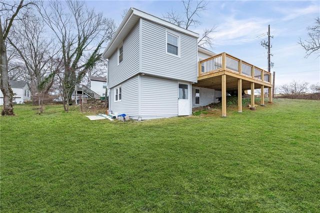 309 E 2nd Street, Bonner Springs, KS 66012