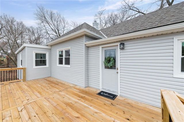 309 E 2nd Street, Bonner Springs, KS 66012